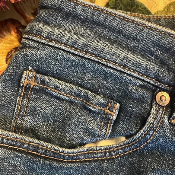 Loft outlet jeans - like new! - Picture 4 of 7